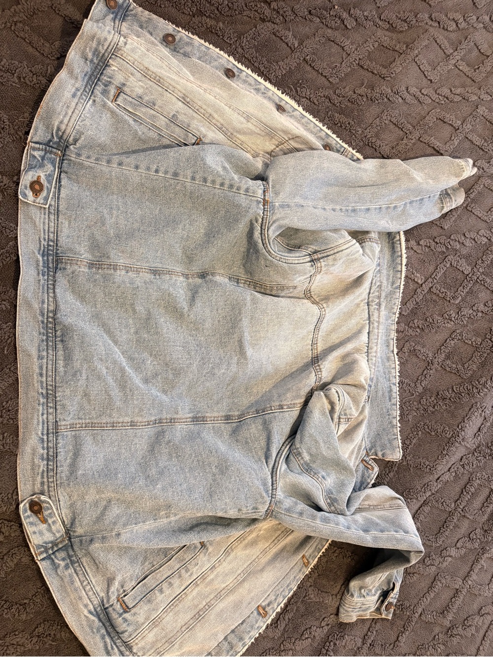 Sherpa Jean jacket - Picture 3 of 3